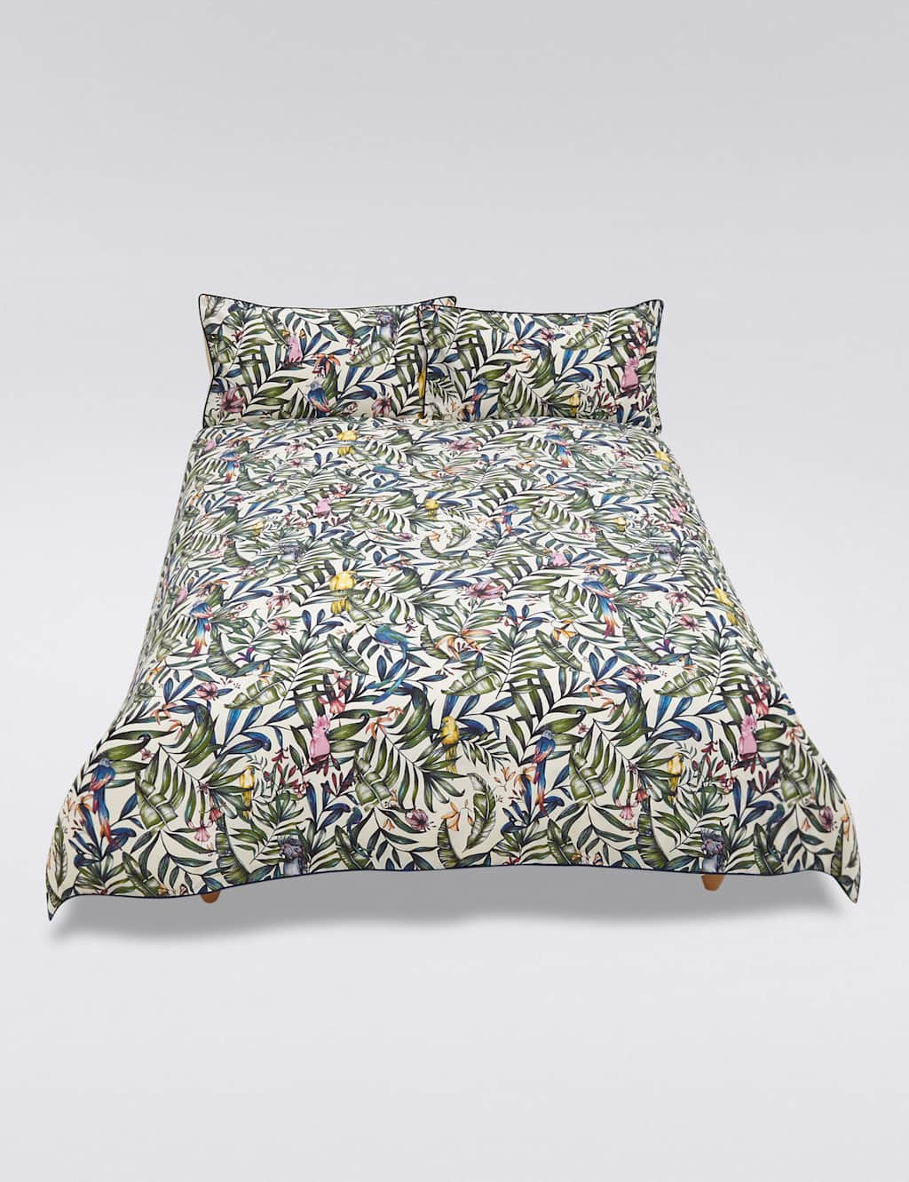 Kiera Tropical Bird Print Bedding Set 2 of 5
