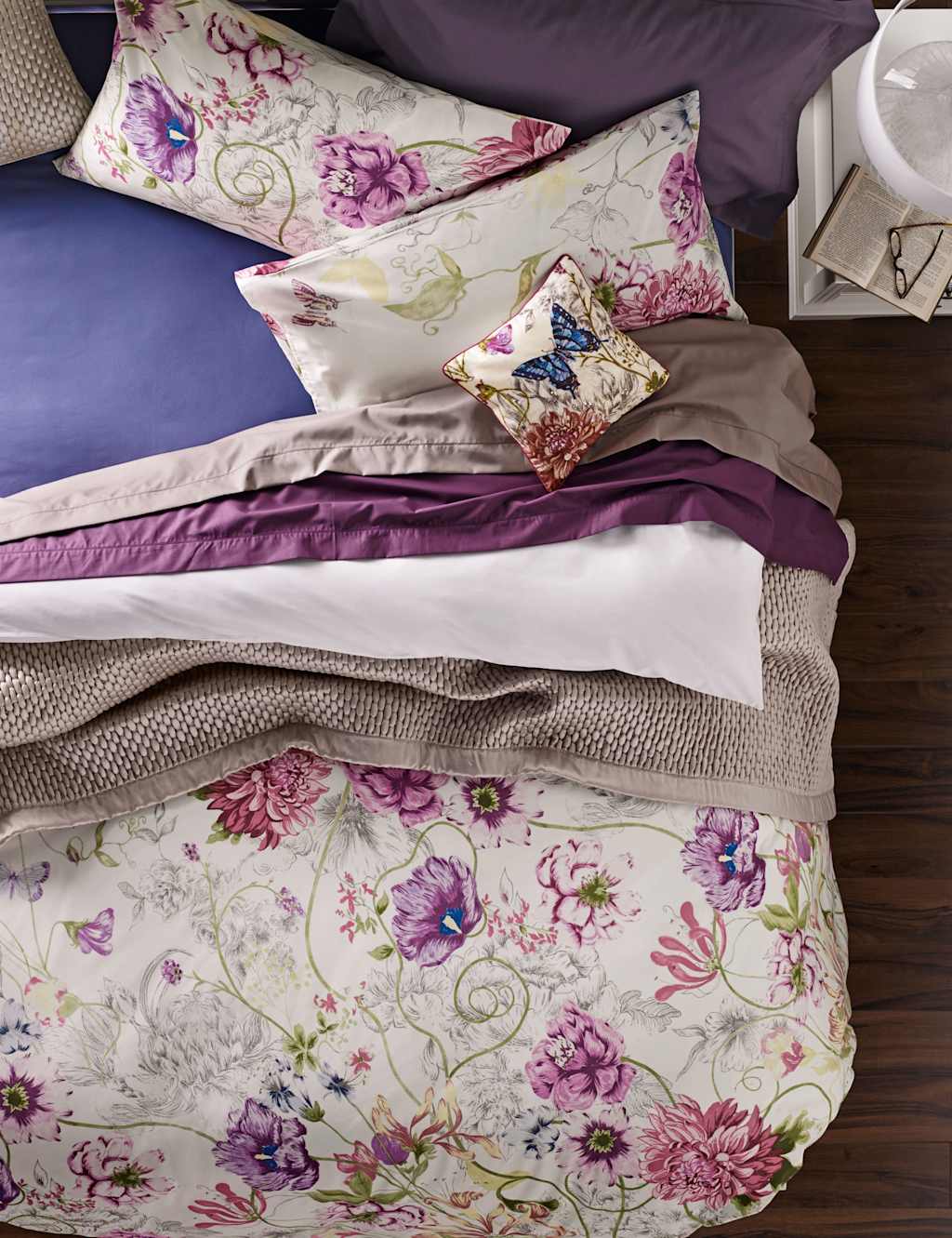 Curiosity Floral Bedding Set 3 of 3