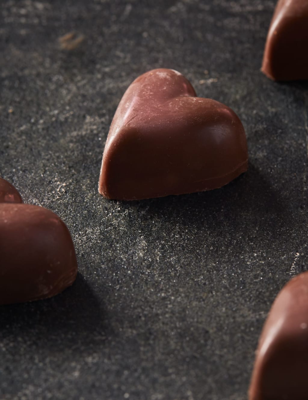 Pink Sparkling Wine & Shimmer Heart Chocolates 3 of 3