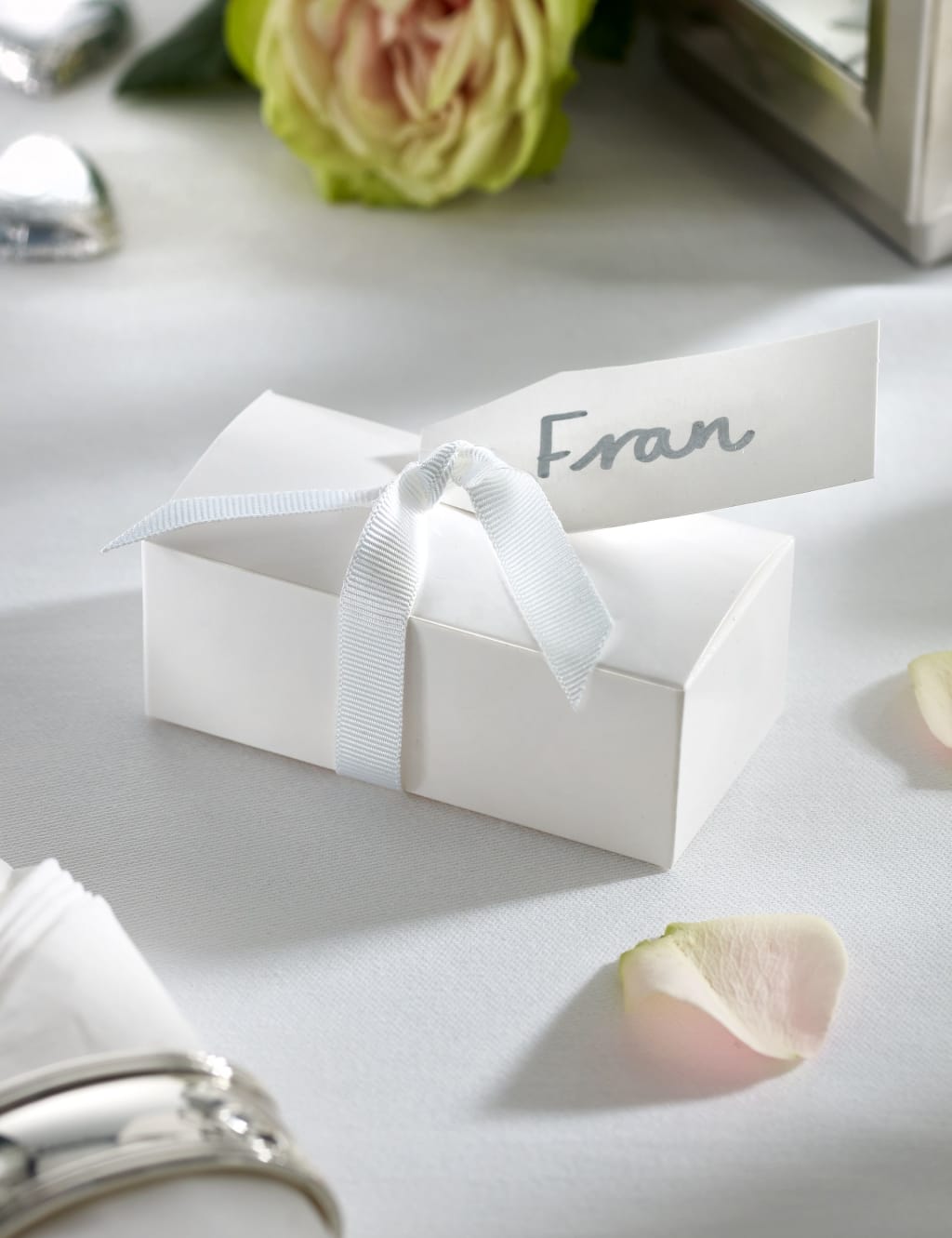 Silver Milk Chocolate Heart Wedding Favours in a White Box with White Ribbon - Pack of 25 1 of 6