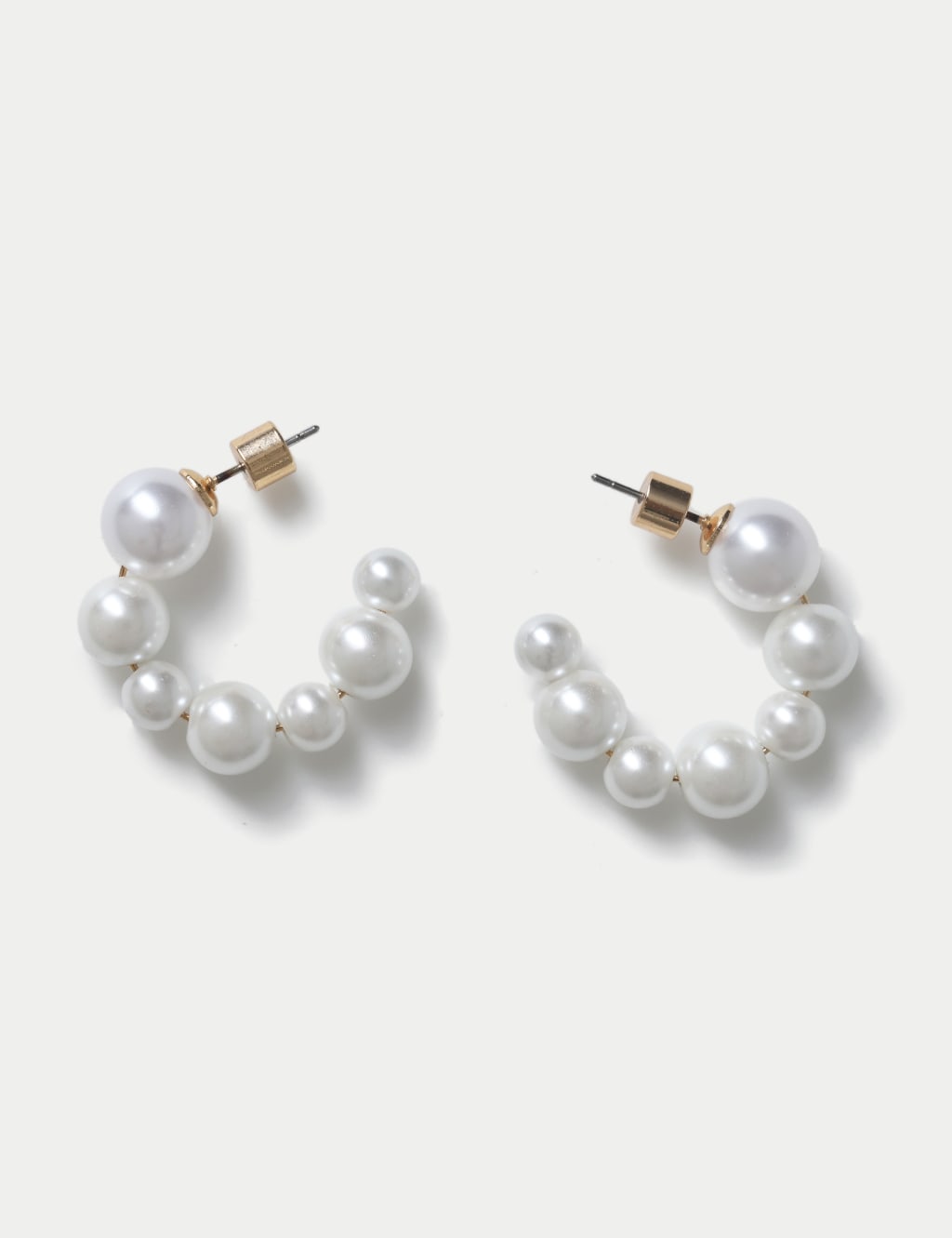 Pearl Twisted Hoop Earring 3 of 5