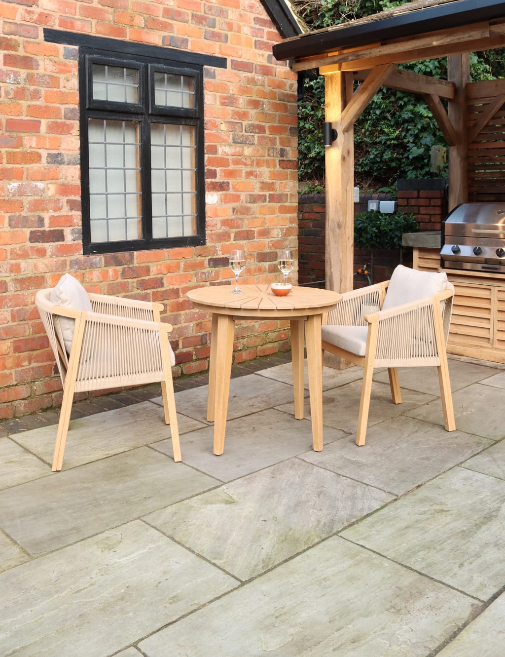 Roma 2 Seater Bistro Table & Chairs 6 of 7