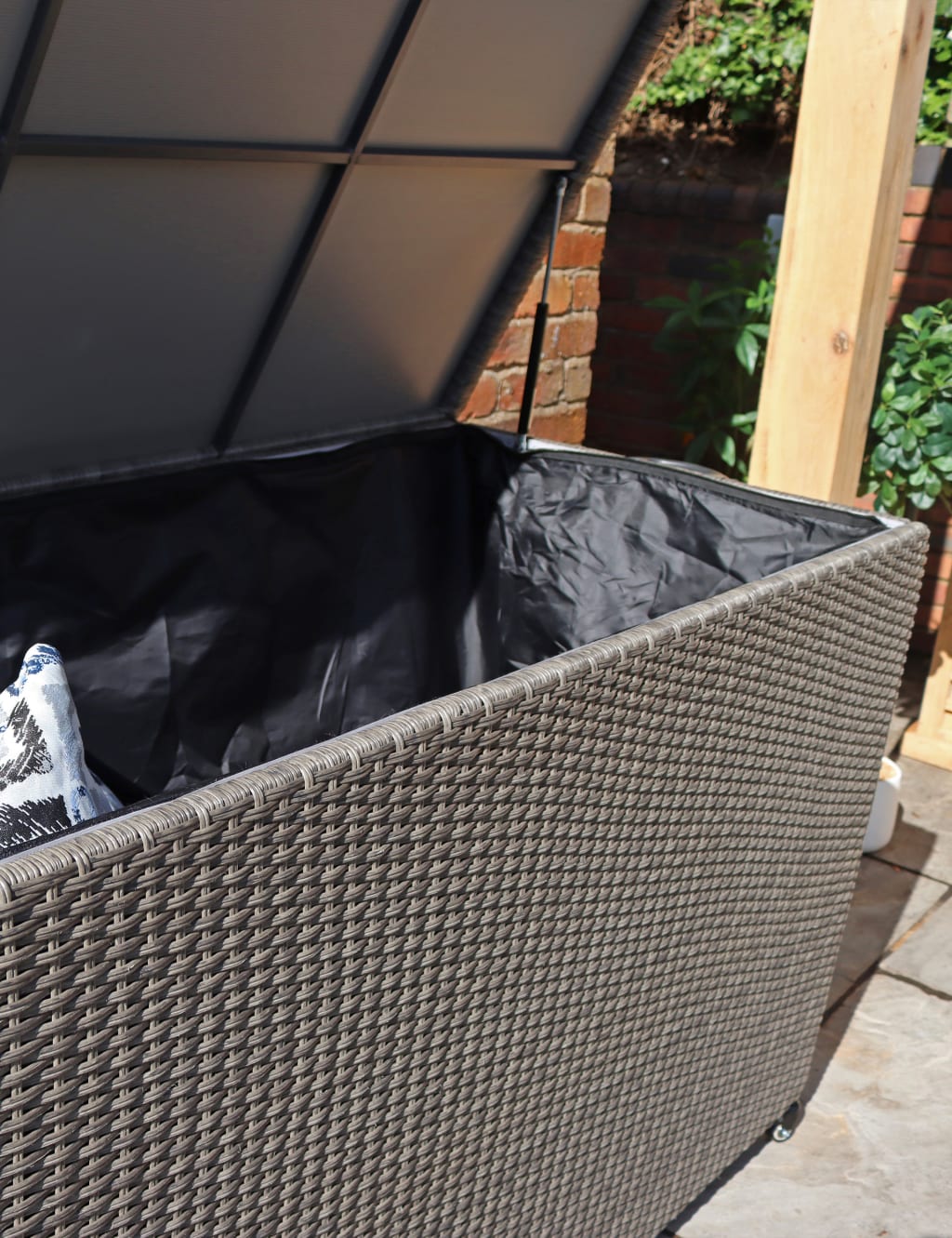 Paris Rattan Cushion Box 6 of 8