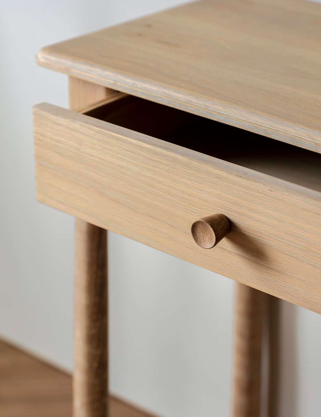 Wycombe Dressing Table with Drawer 4 of 4