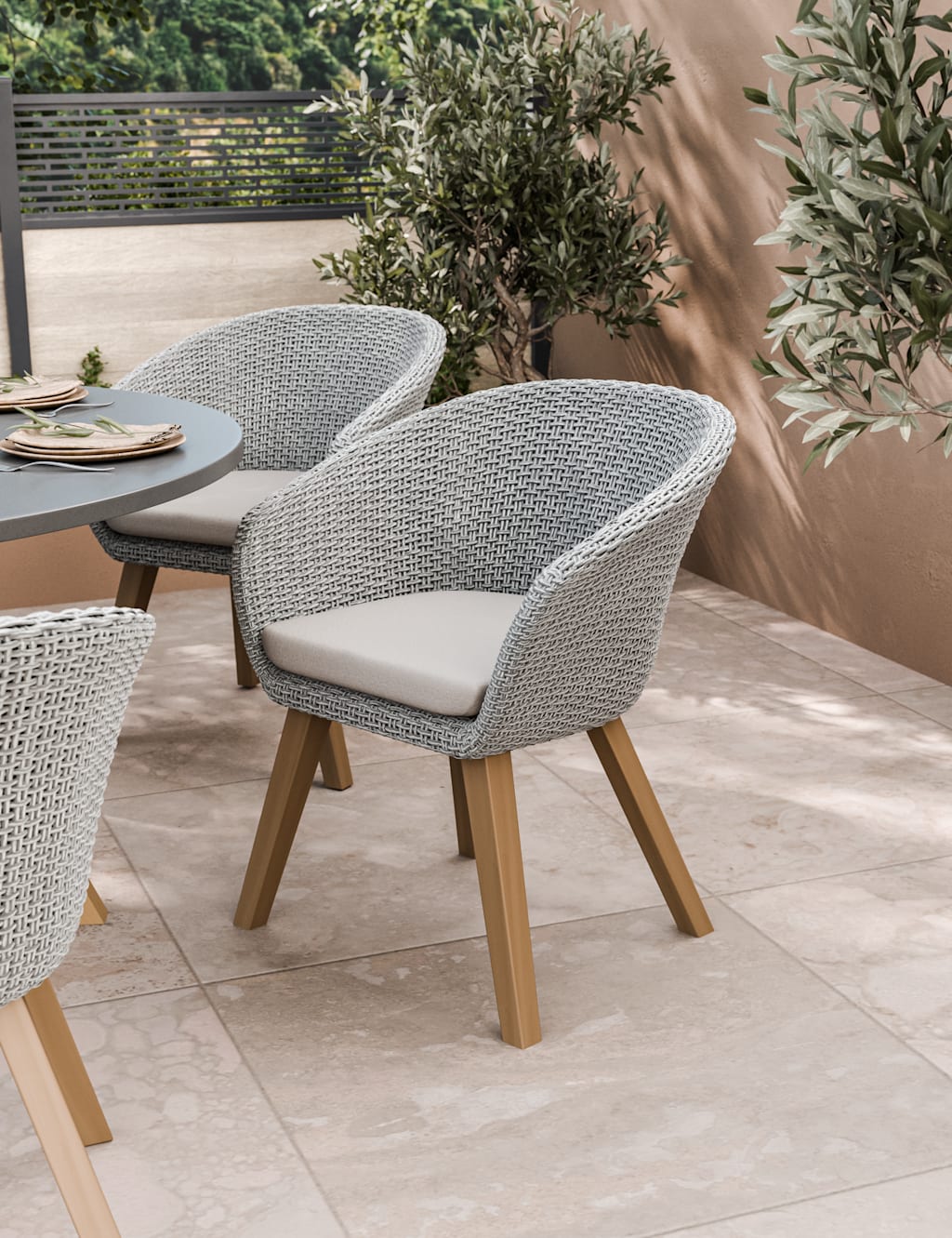 Luna 6 Seater Dining Set 3 of 7
