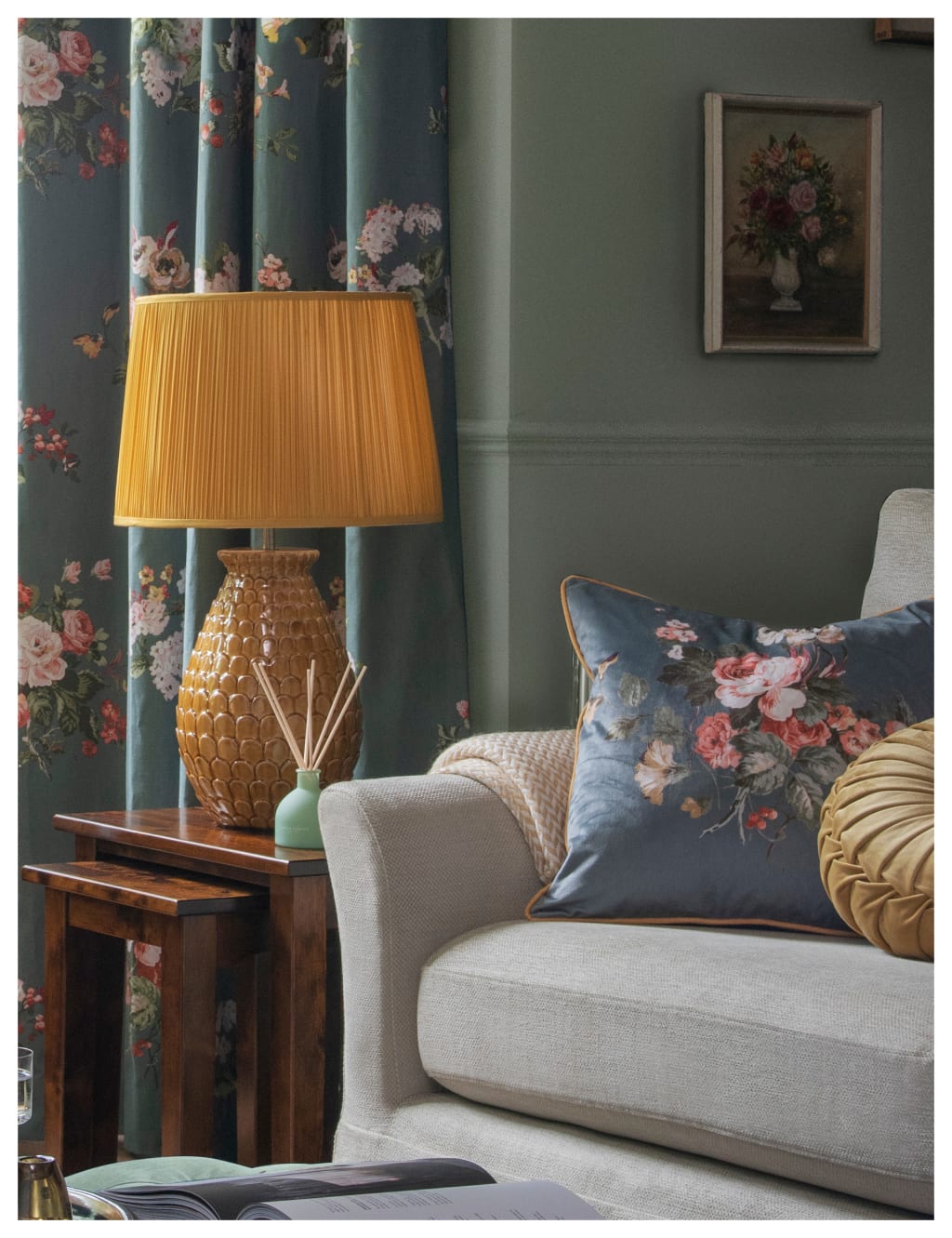 Liza Table Lamp 3 of 4