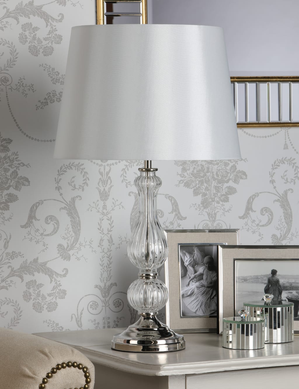Bradshaw Table Lamp 2 of 4