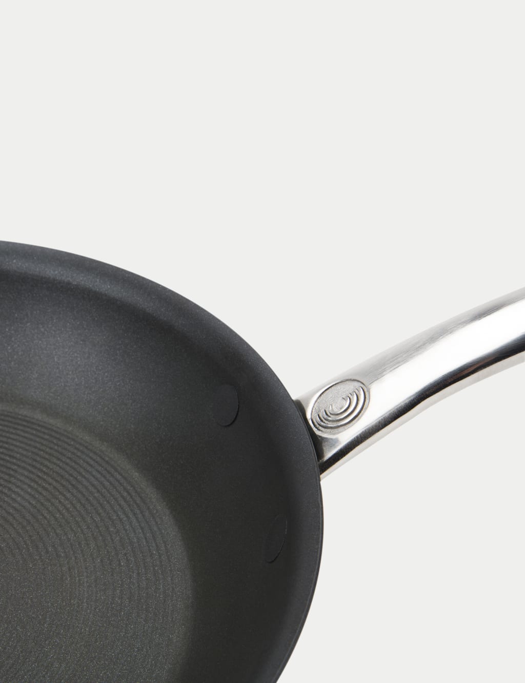 Excellence 22cm Non Stick Frying Pan 3 of 6