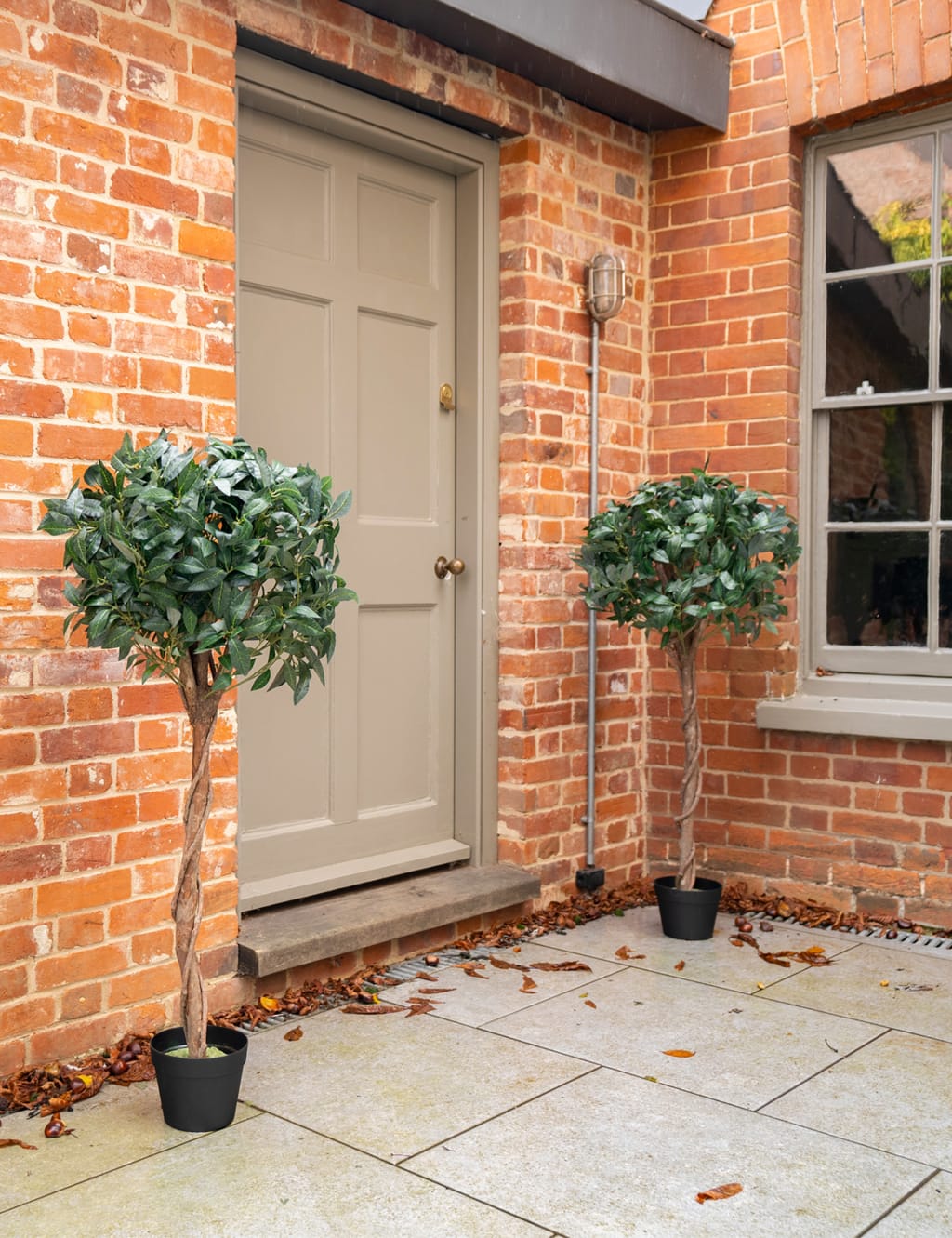4ft Set of 2 Artificial Bay Trees in Pots 3 of 3