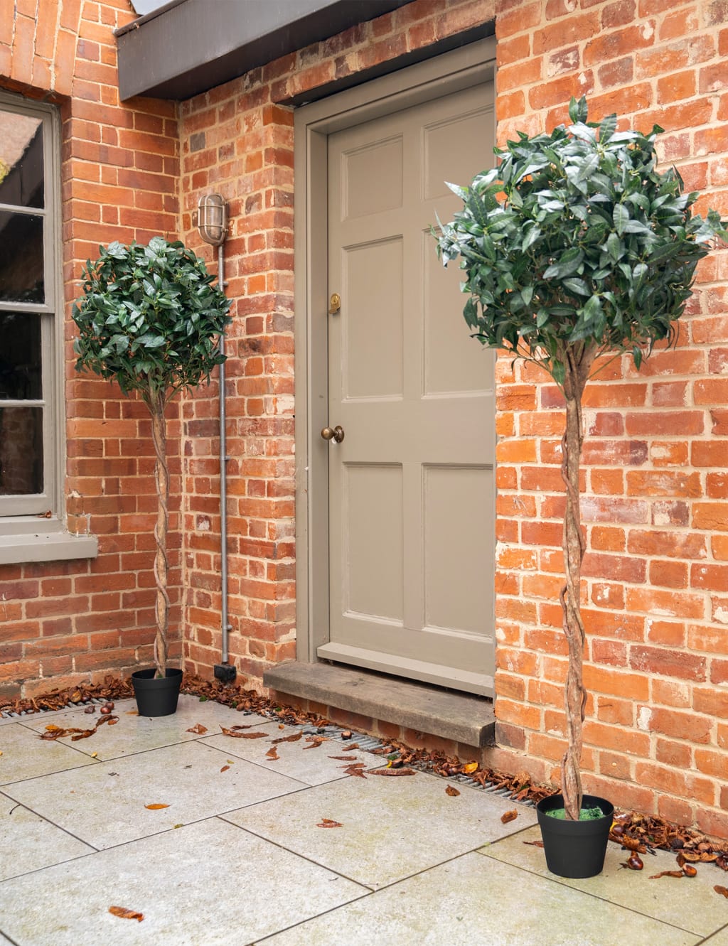 5ft Set of 2 Artificial Tall Bay Trees in Pots 3 of 3