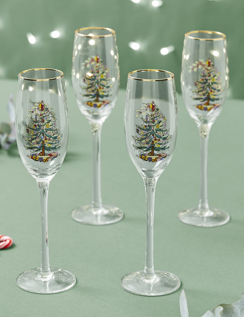Set of 4 Christmas Tree Champagne Flutes 1 of 6