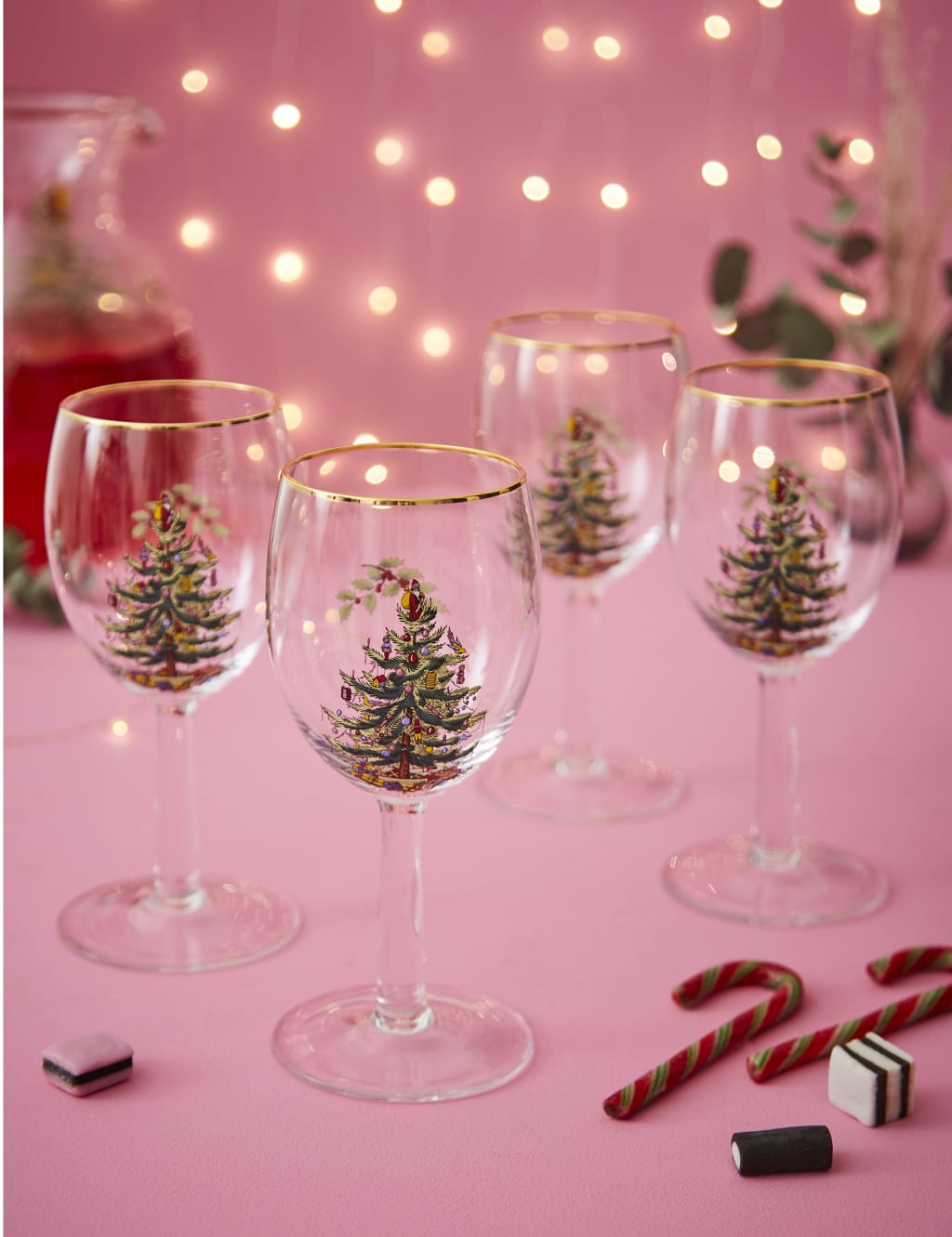 Set of 4 Christmas Tree Wine Glasses 4 of 7