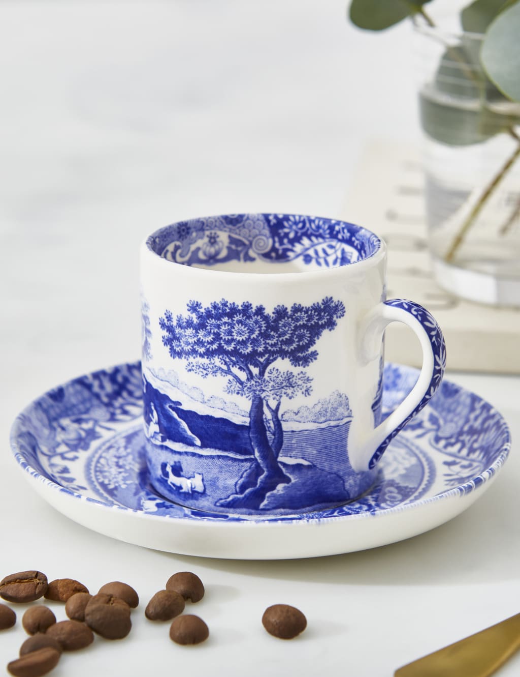Set of 4 Blue Italian Cups & Saucers 3 of 8