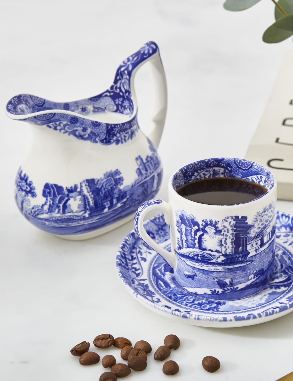 Set of 4 Blue Italian Cups & Saucers 5 of 8