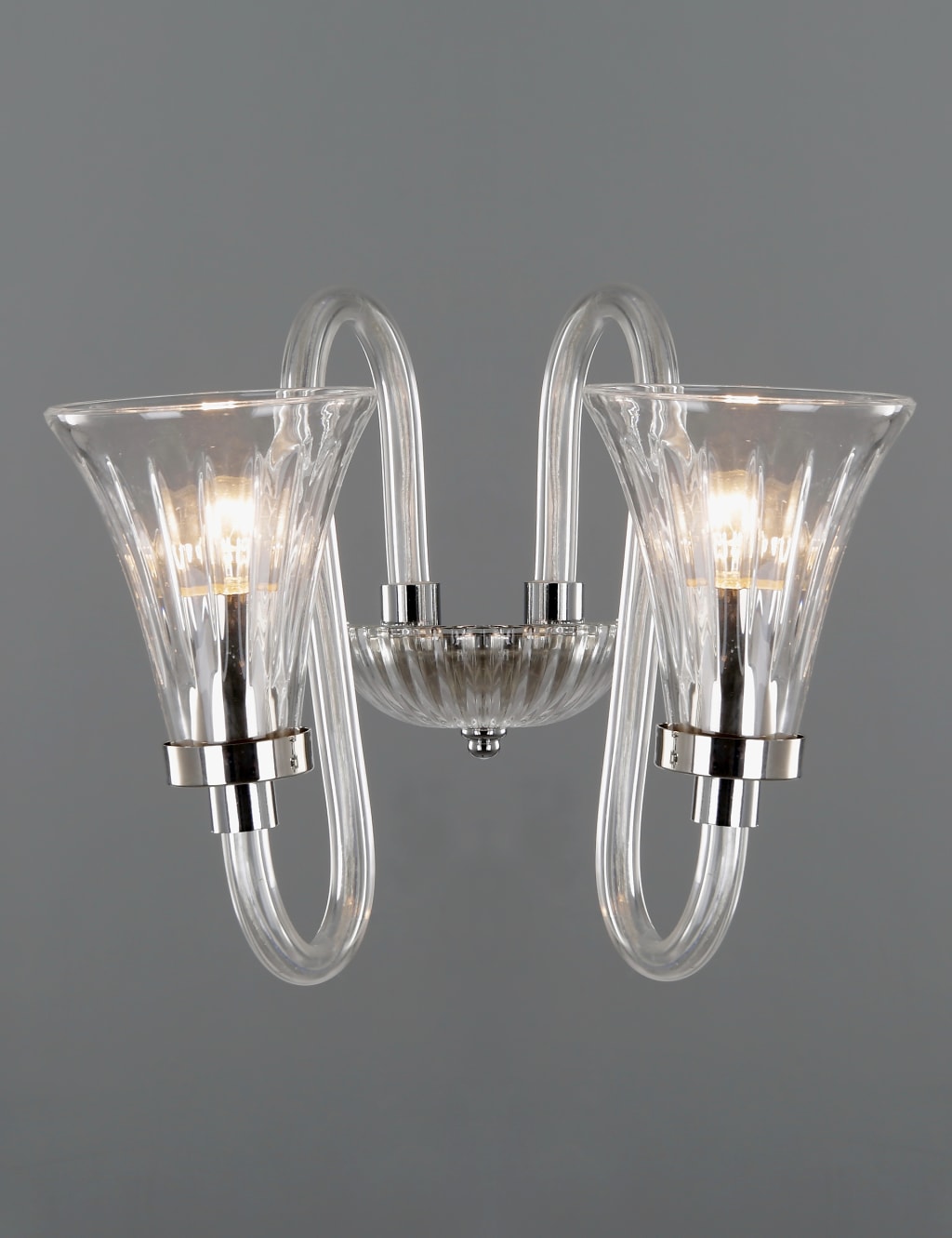Classic Wall Light 3 of 4