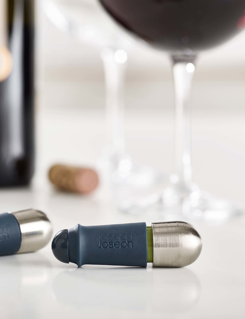 BarWise™ Twist-lock Wine Stoppers Set 4 of 5