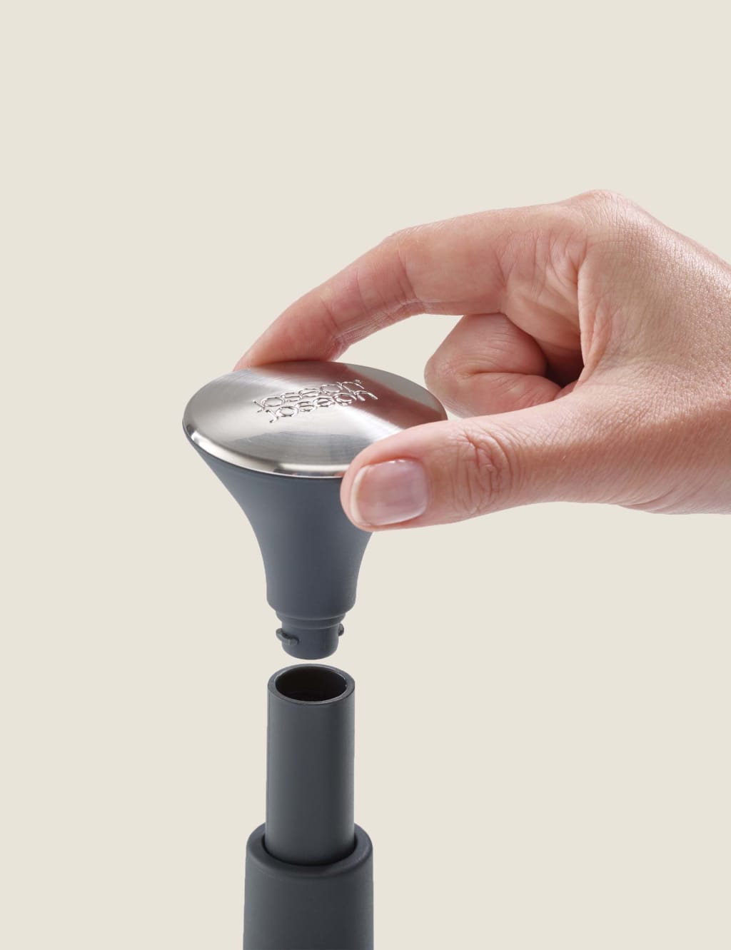 Push&Tear™ Kitchen Roll Holder 2 of 5