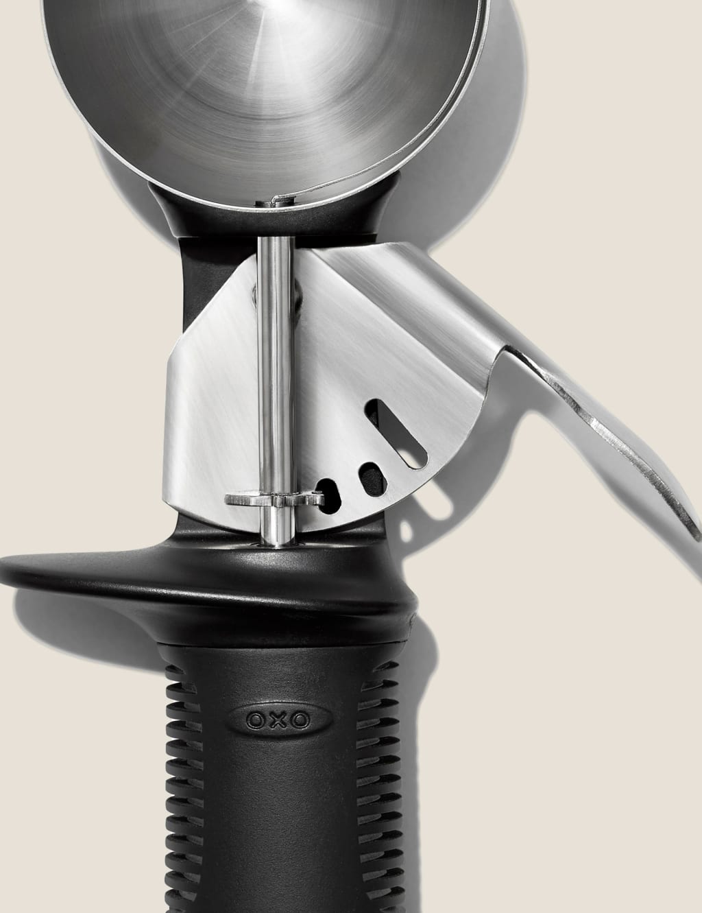 Good Grips Classic Ice Cream Scoop 3 of 6