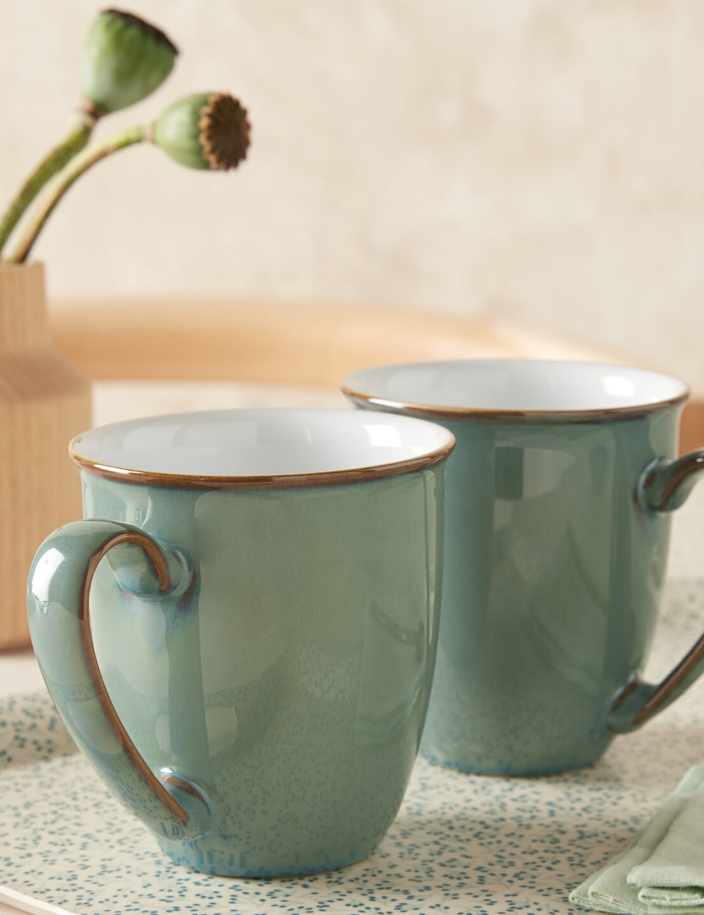 Set of 2 Regency Green Mugs 4 of 5