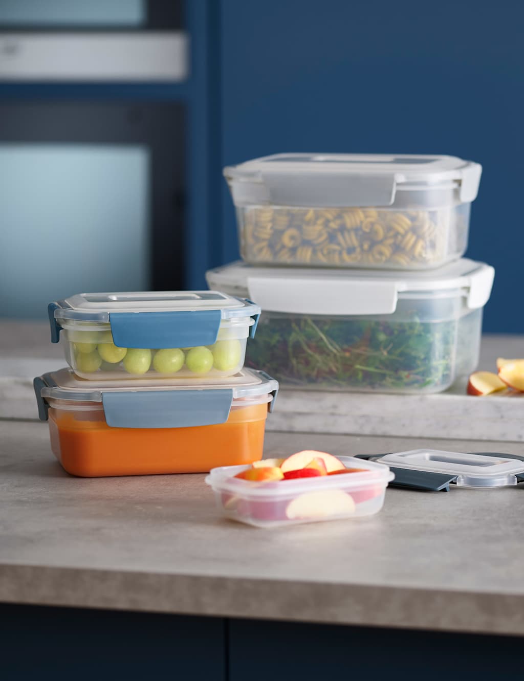 Set of 5 Nest Lock Storage Containers 4 of 7