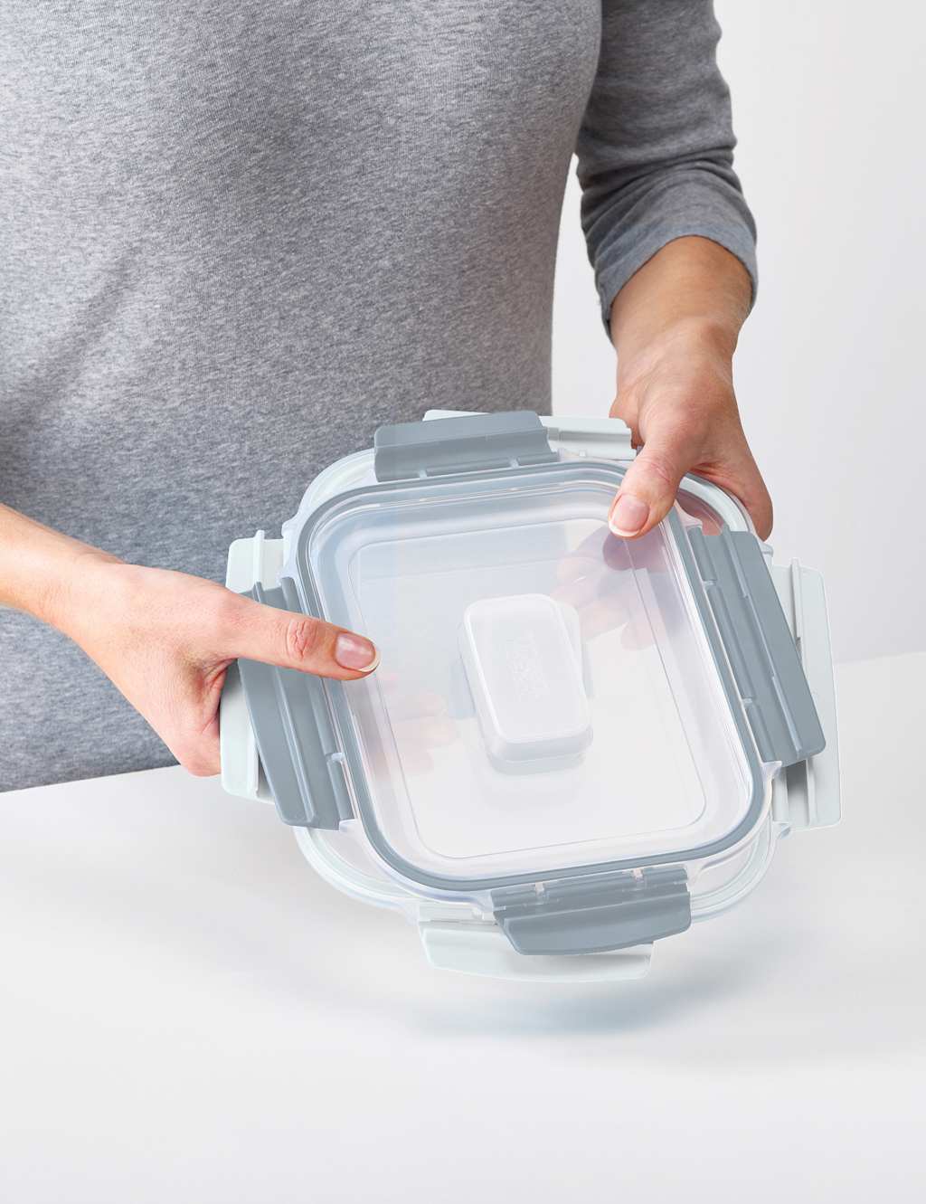 Set of 5 Nest Lock Storage Containers 5 of 7