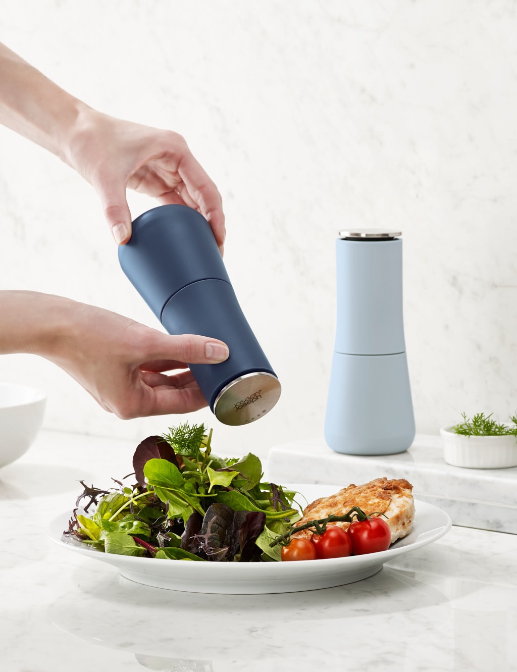 Milltop™ Salt & Pepper Mill Set 3 of 6