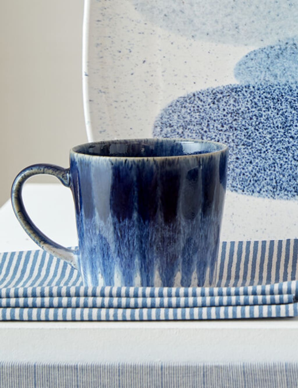 Set of 2 Studio Blue Accent Mugs 4 of 6