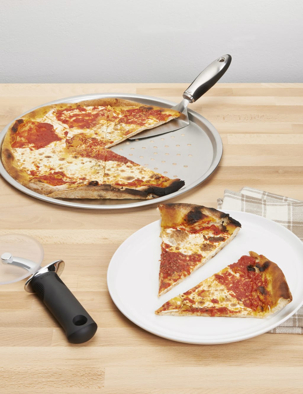 Good Grips Non Stick Pizza Wheel Oxo M S