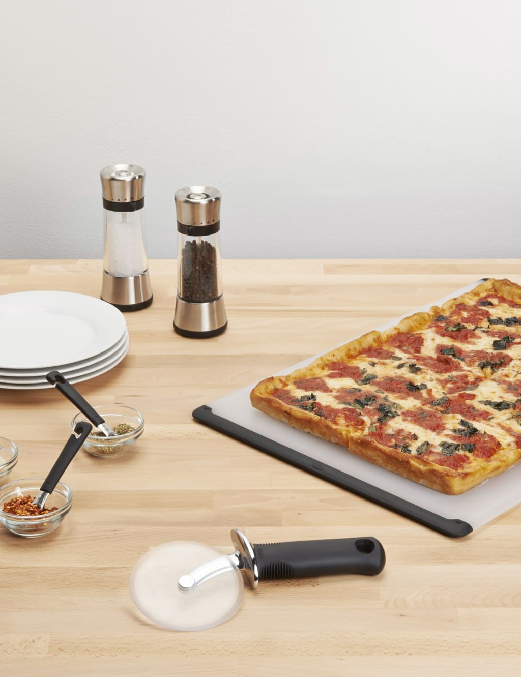 Good Grips Non-Stick Pizza Wheel 4 of 5