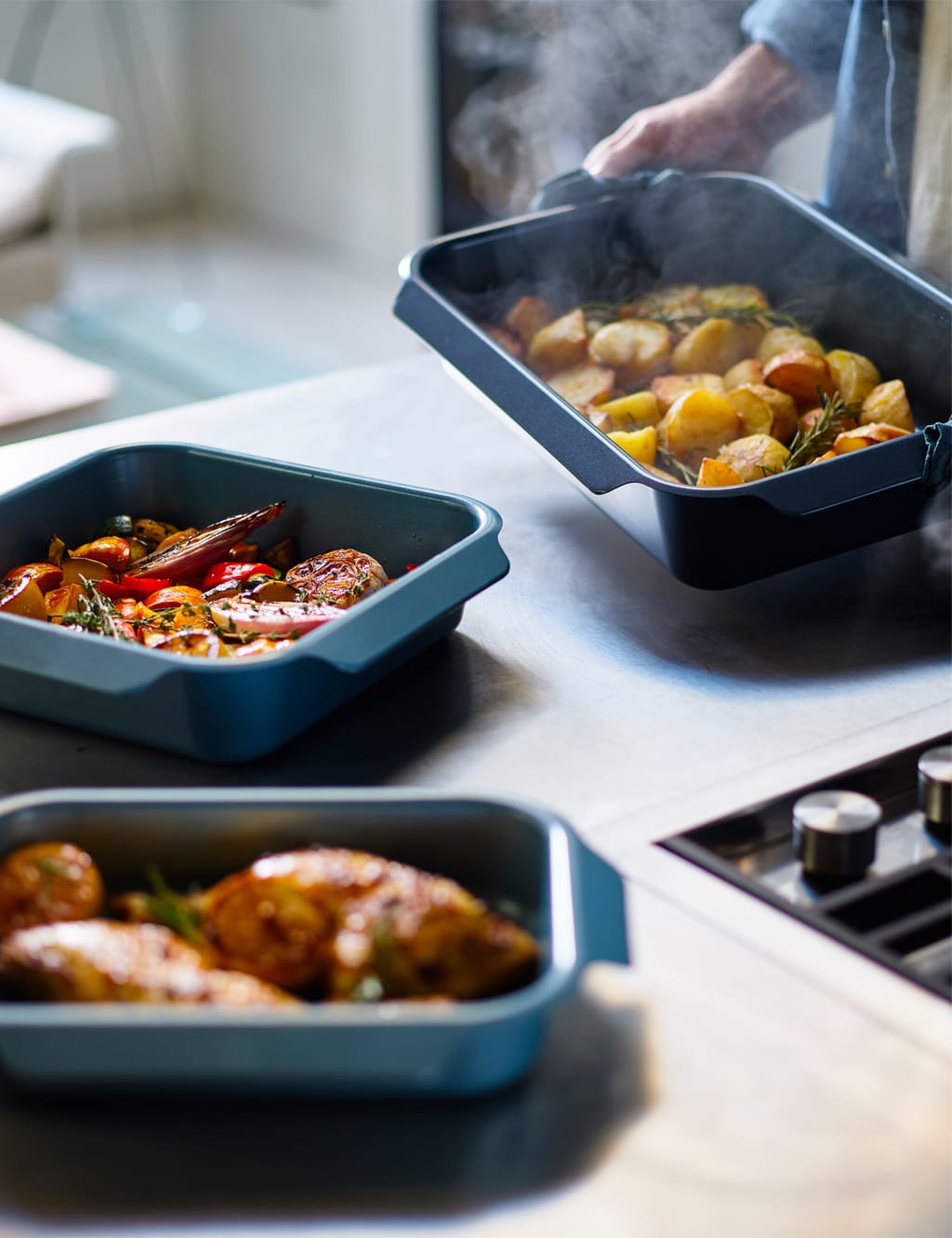 3 Piece Nest Roasting Trays 6 of 8