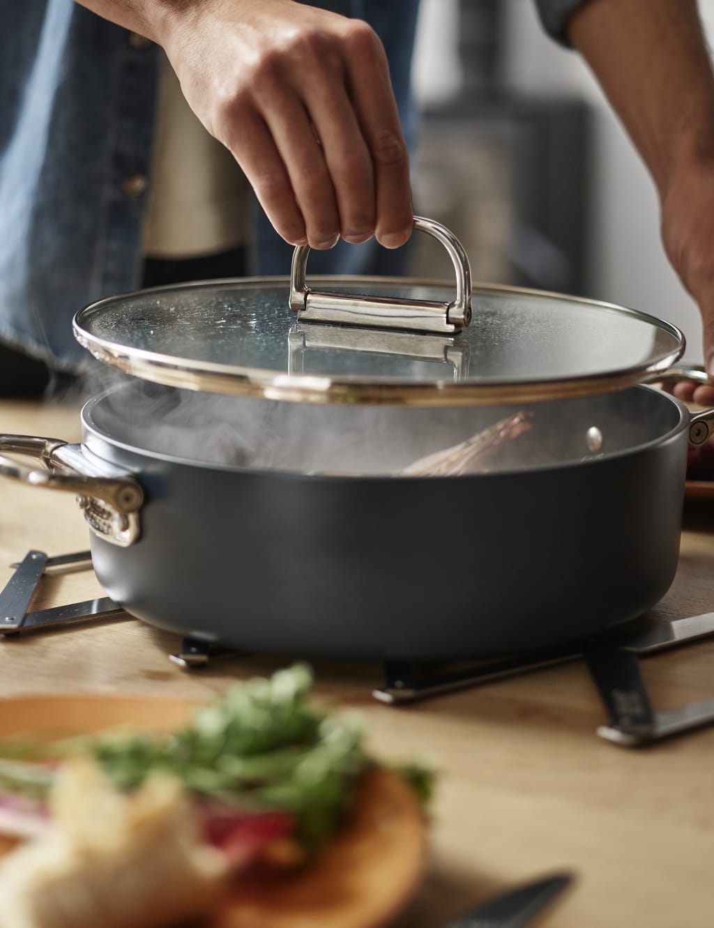 Stainless Steel Expandable Trivet 5 of 6