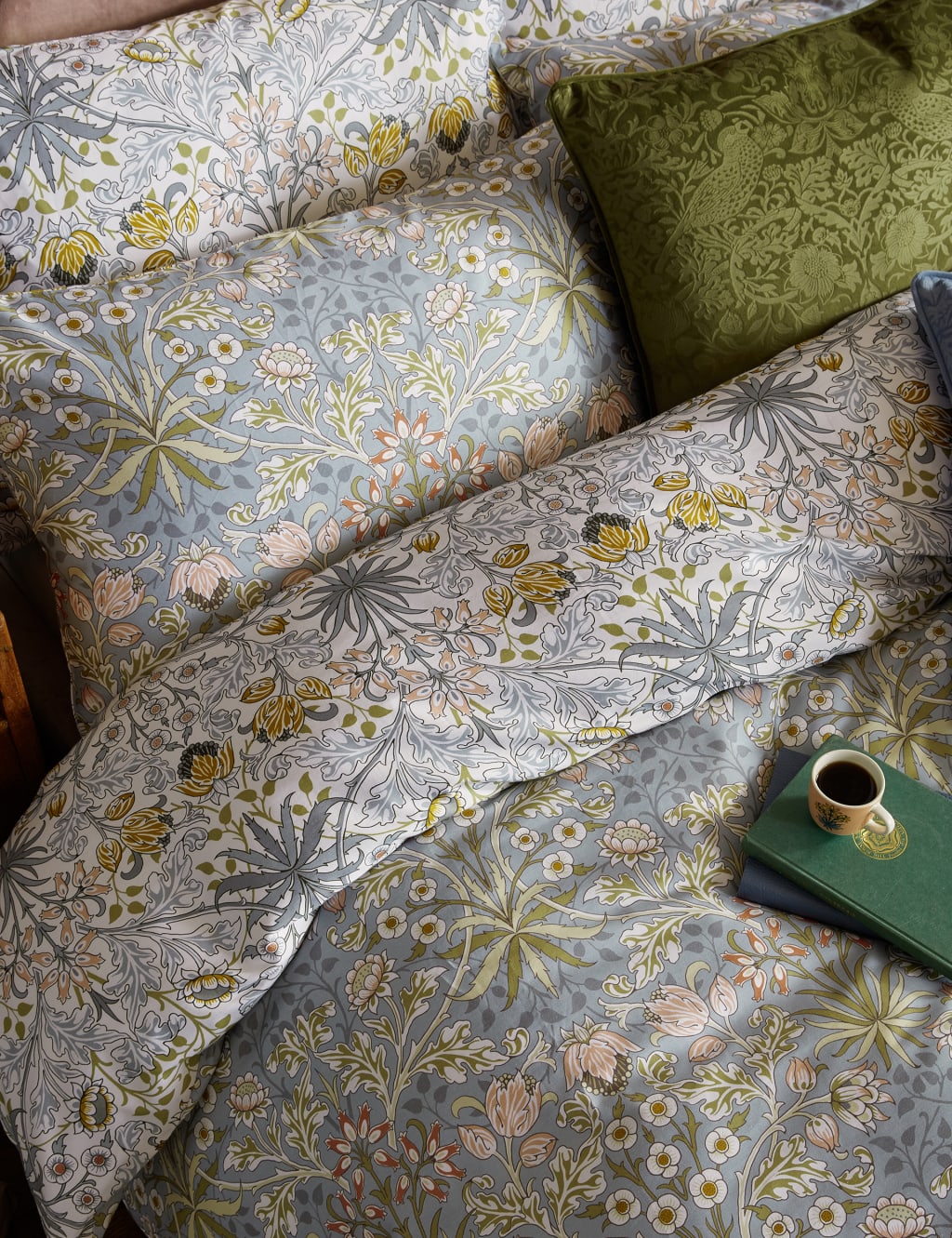 Pure Cotton Sateen Hyacinth Bedding Set 4 of 4