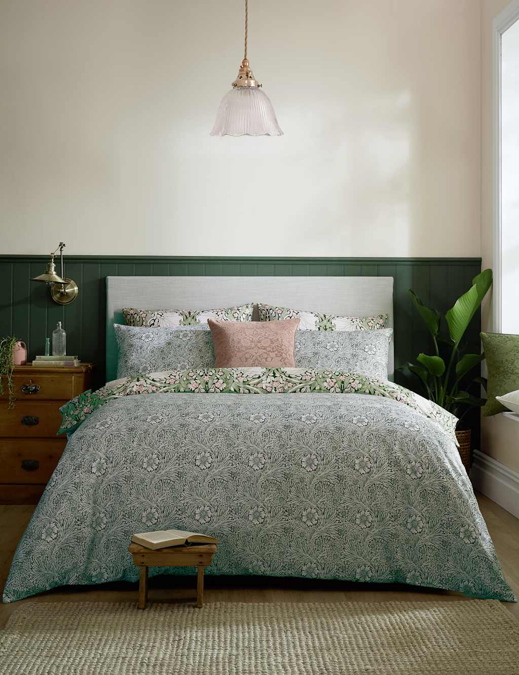 Pure Cotton Pimpernel Reversible Bedding Set 2 of 8