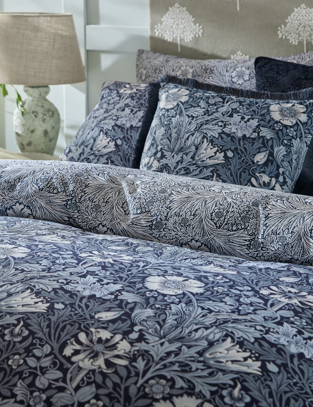 Pure Cotton Sateen Compton Bedding Set 3 of 8