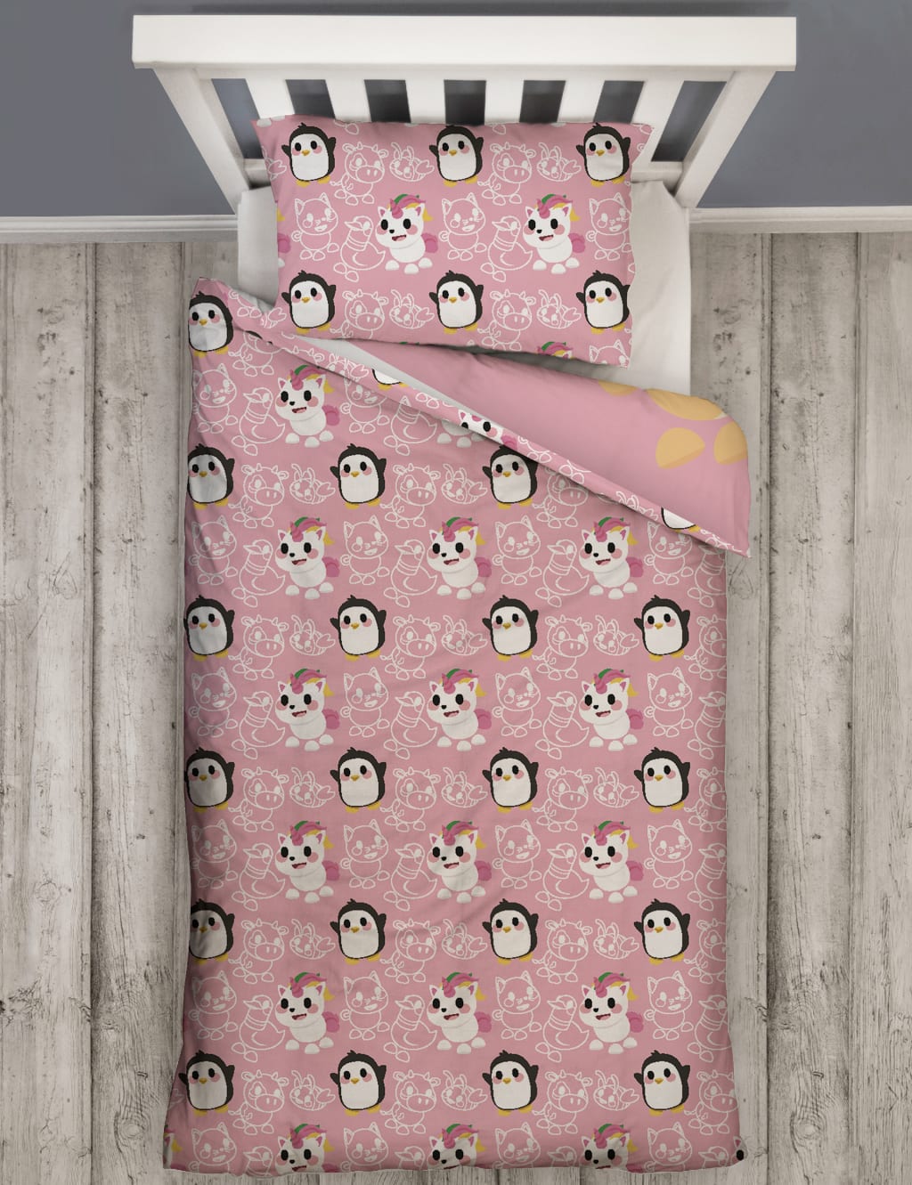 Adopt Me Single Bedding Set 1 of 9