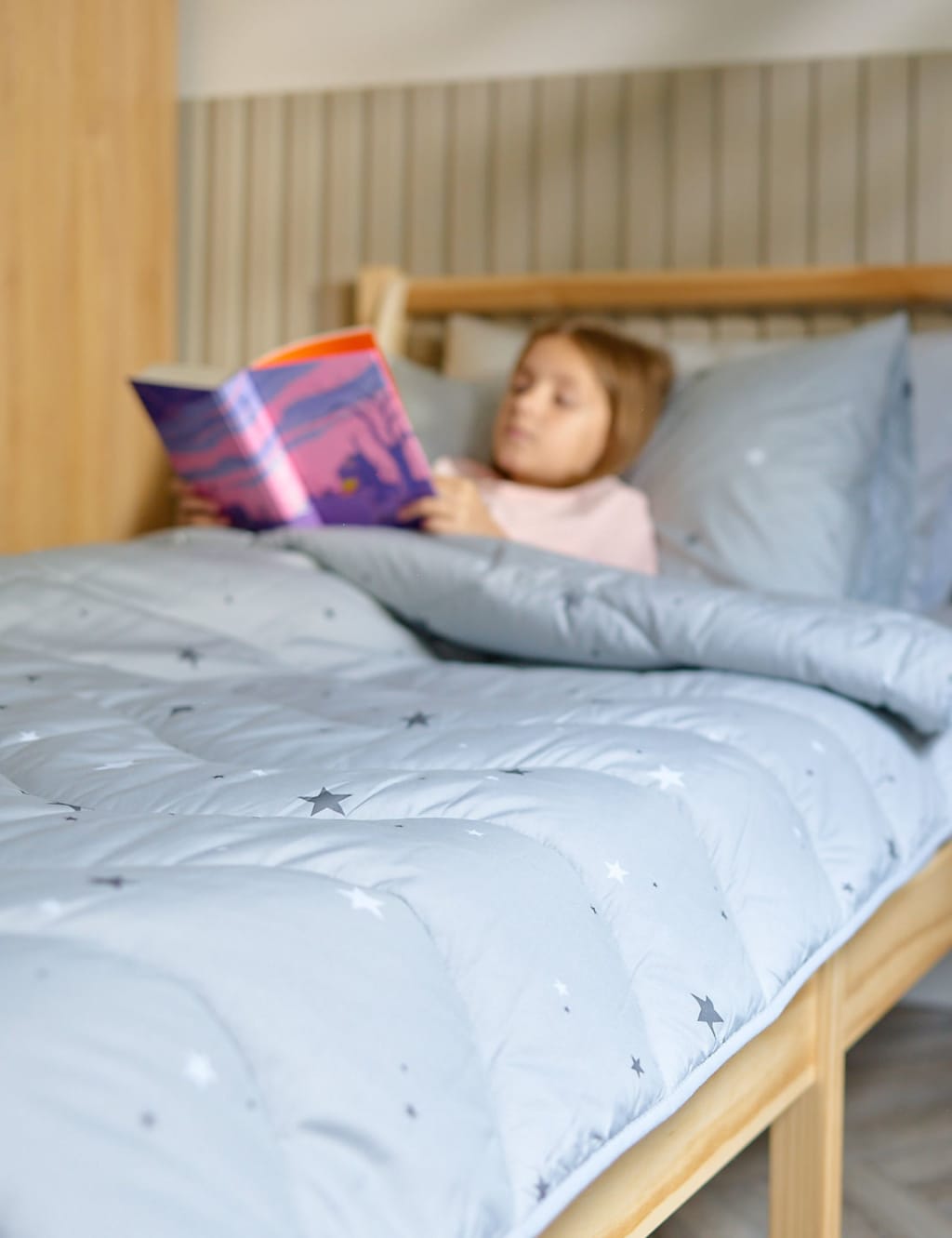 Stardust 4 Tog Coverless Duvet & Pillowcase 4 of 6