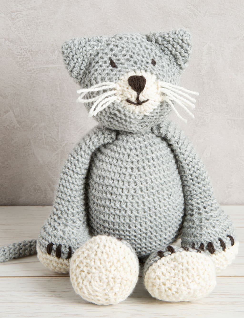 Chloe Cat Knitting Kit 1 of 7