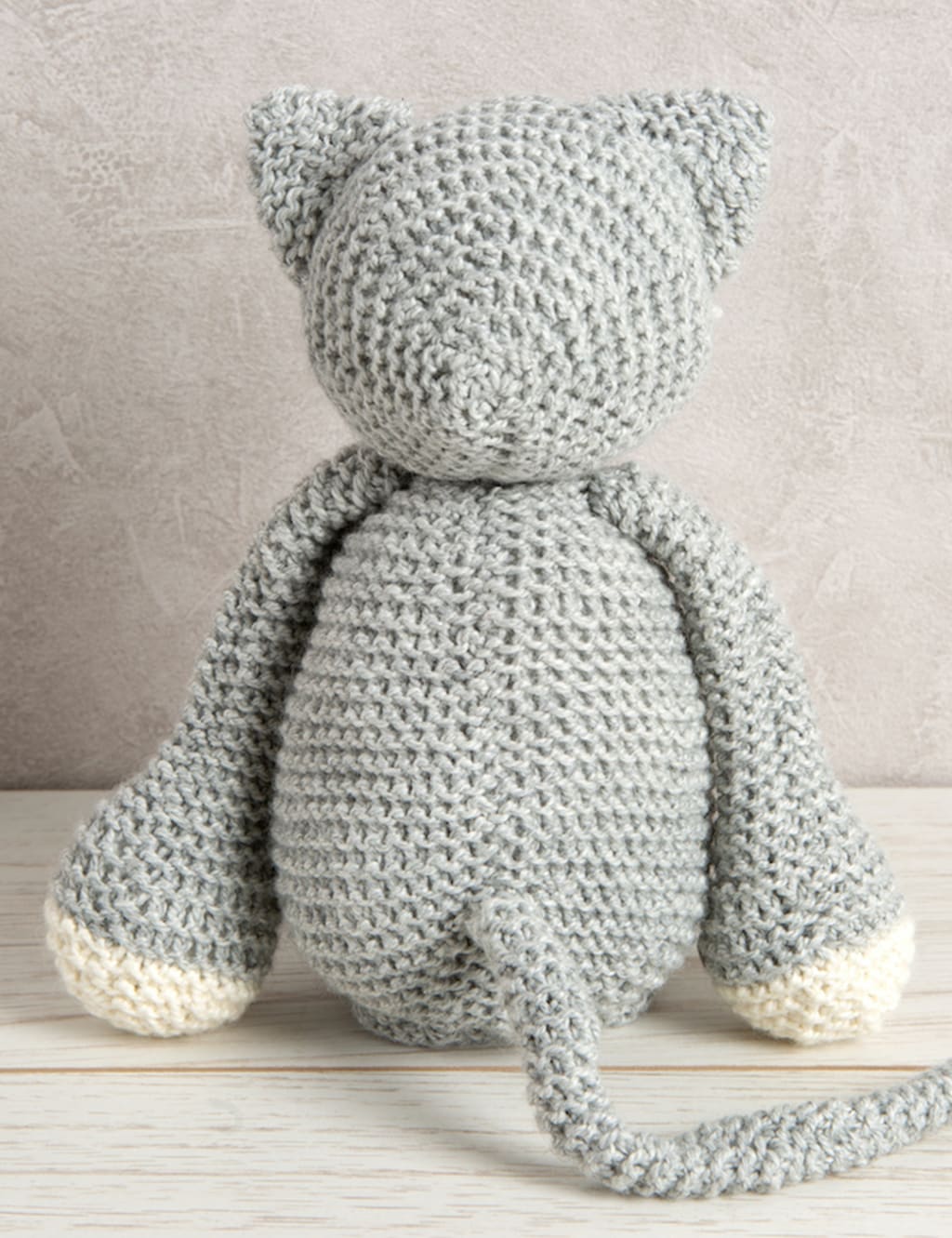 Chloe Cat Knitting Kit 2 of 7