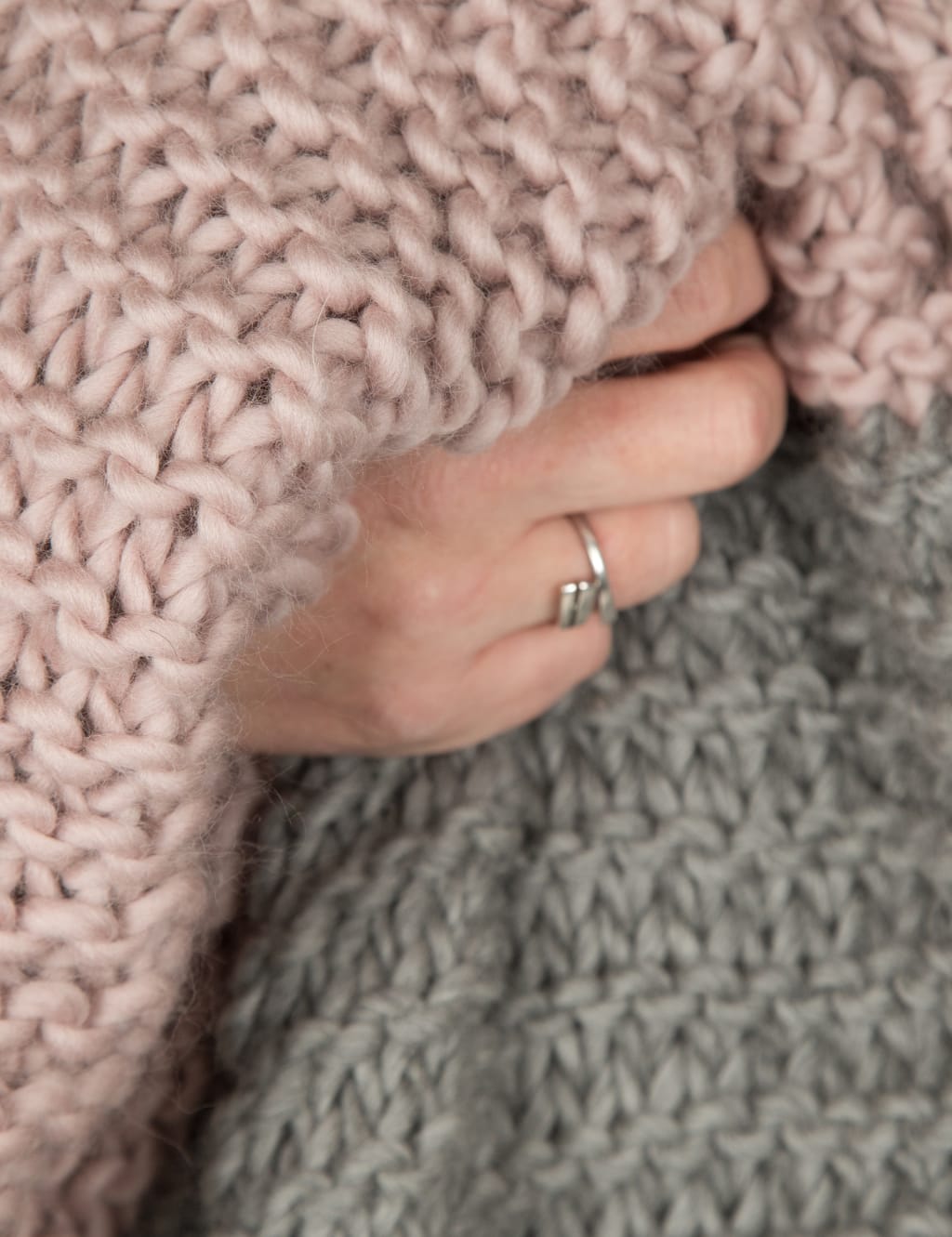 Hannah's Blanket Knitting Kit 2 of 3