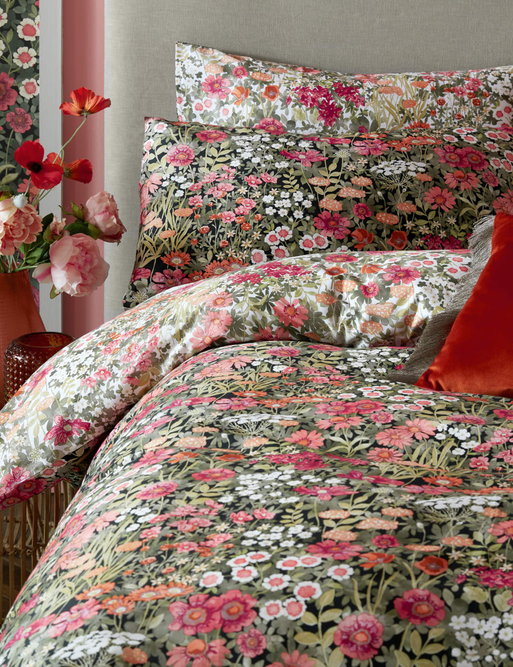 Pure Cotton Sateen Wallflower Bedding Set 3 of 9