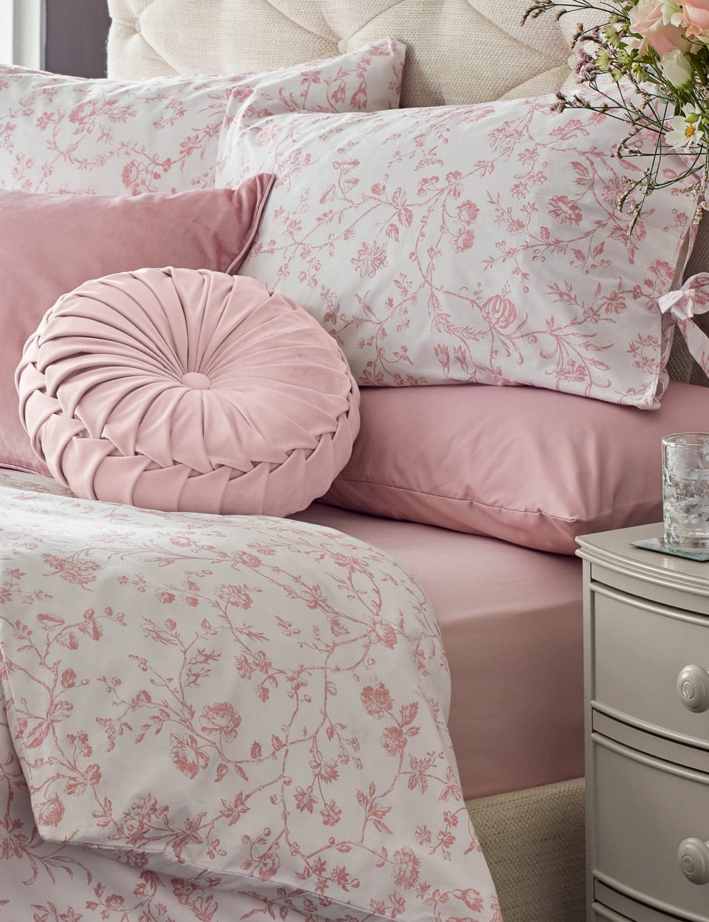 Pure Cotton Aria Bedding Set 1 of 2