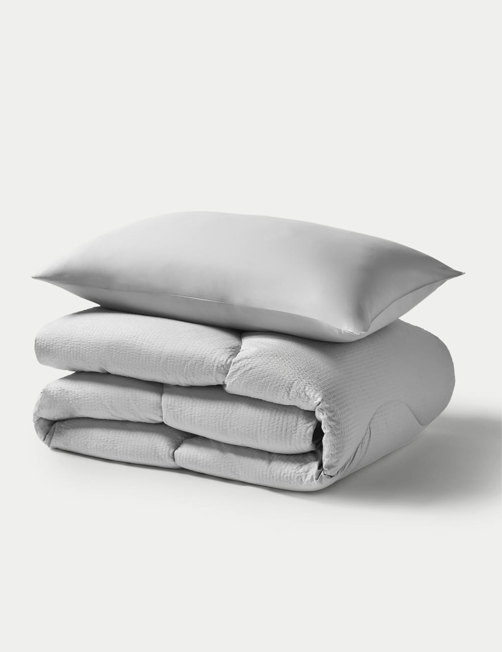 Seersucker 4.5 Tog Coverless Duvet Set 3 of 5