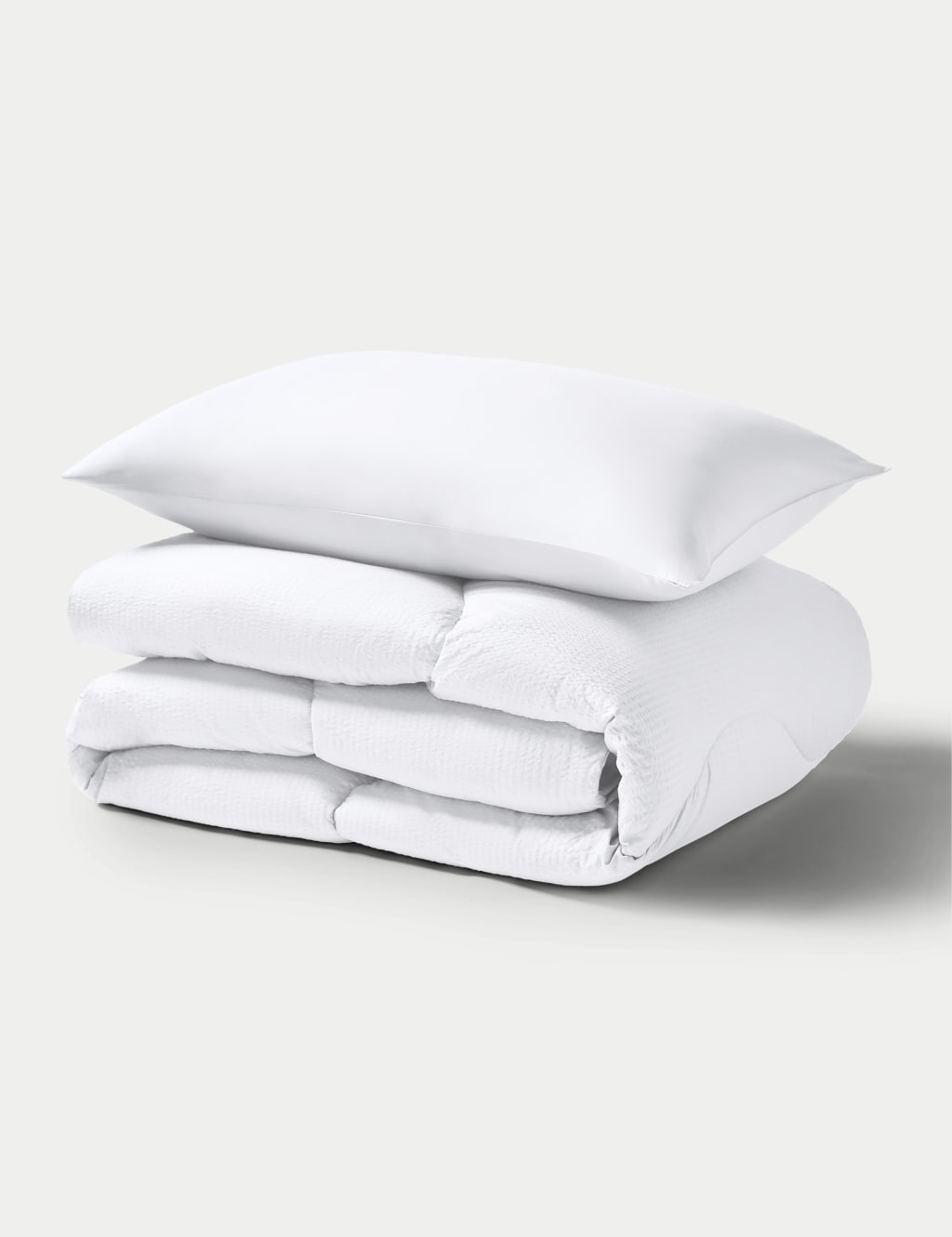 Seersucker 4.5 Tog Coverless Duvet Set 3 of 5