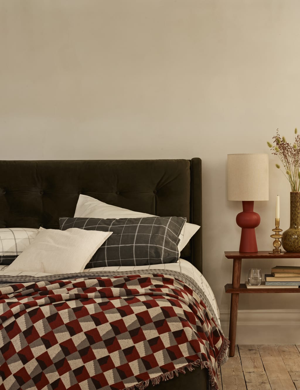 Cotton Blend Checked Bedding Set 7 of 7