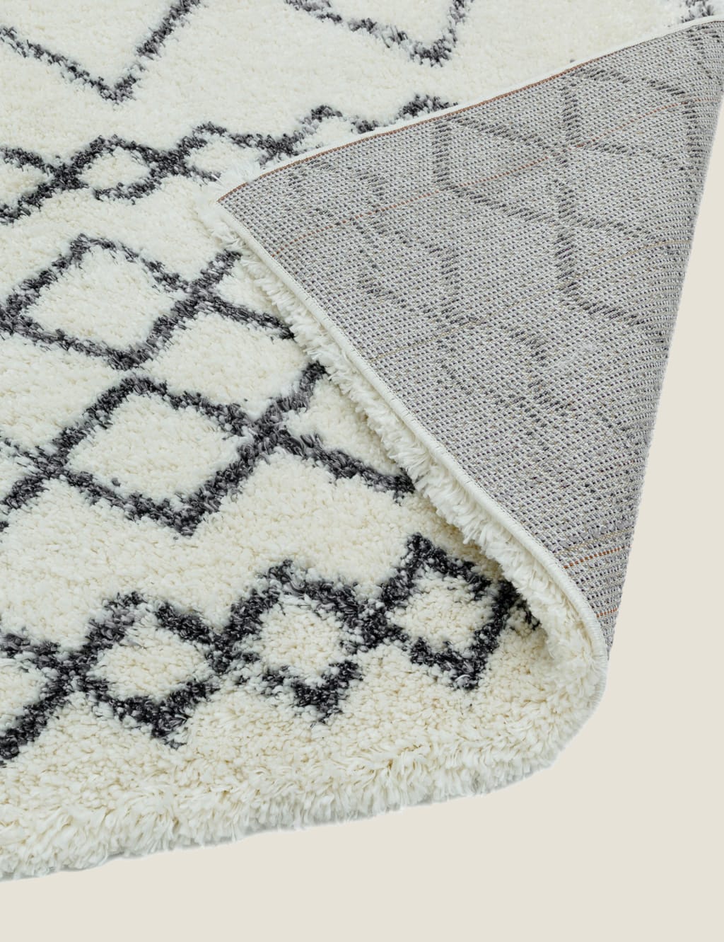 Alto Moroccan Shaggy Rug 5 of 6