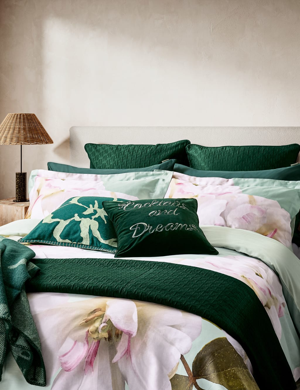 Sateen Gardenia Floral Bedding Set 3 of 5