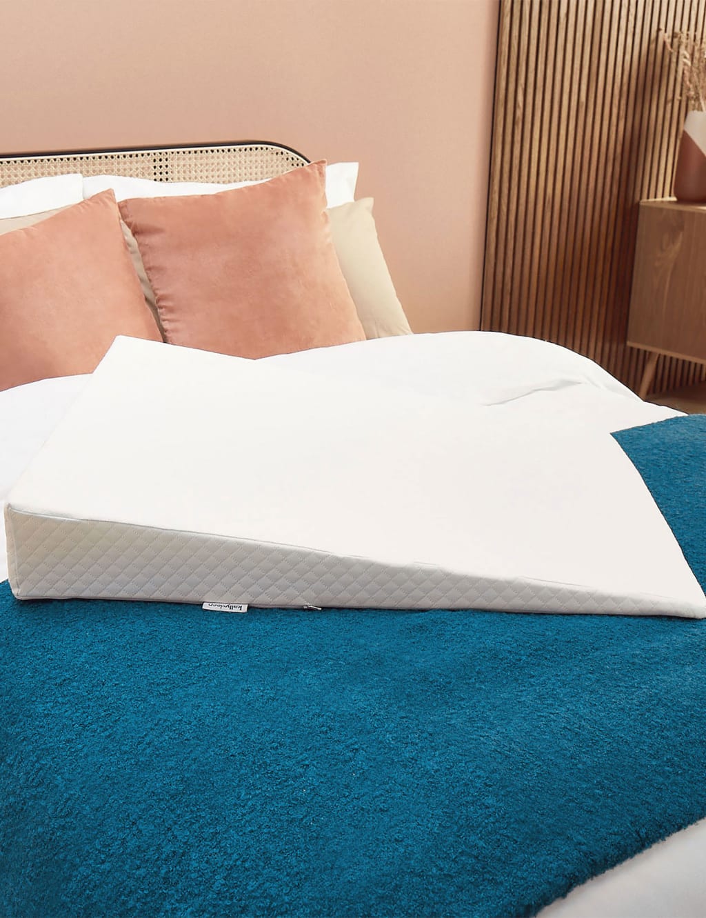 Raised pillow for acid reflux online