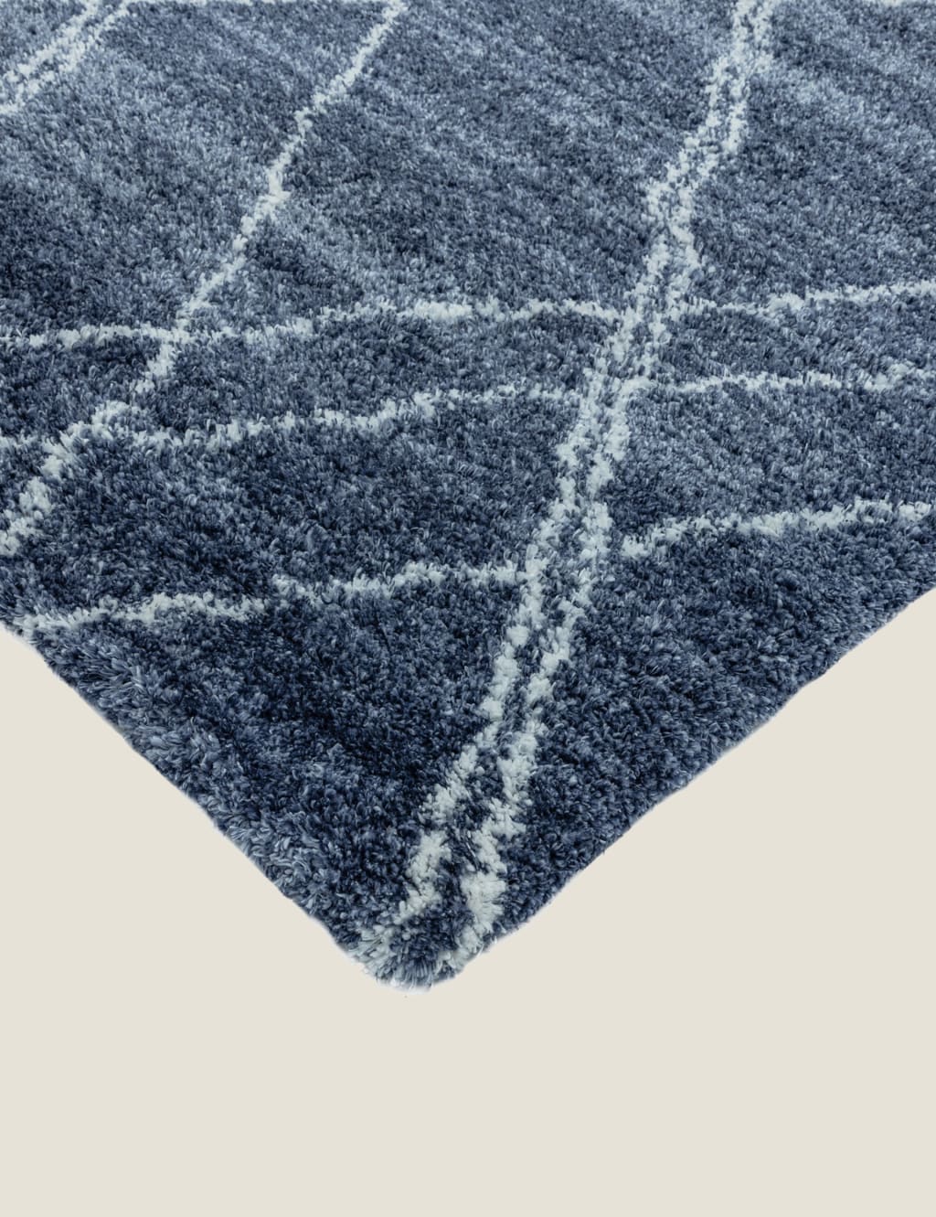 Alto Moroccan Shaggy Rug 3 of 5