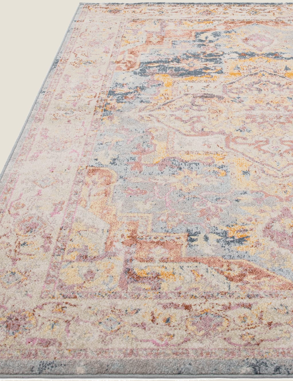 Flores Azin Rug 3 of 5