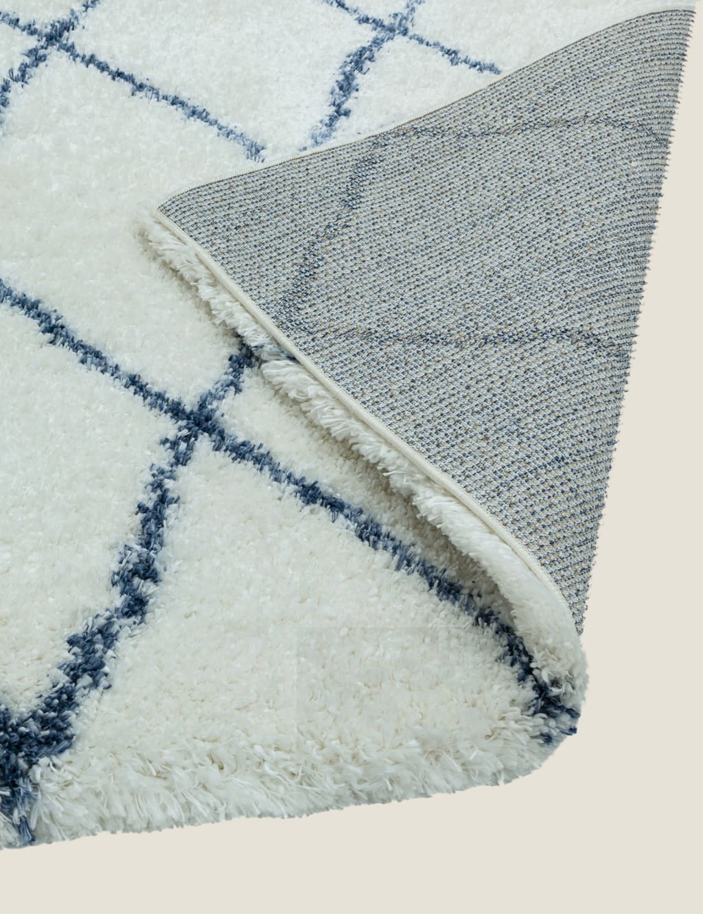 Alto Moroccan Shaggy Rug 4 of 5